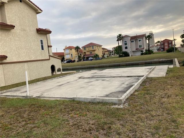 702 Crown Harbor, Corpus Christi, TX 78402