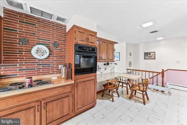 306 TAYLOR LN, Kennett Square, PA 19348