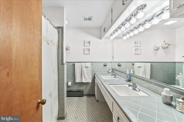 306 TAYLOR LN, Kennett Square, PA 19348