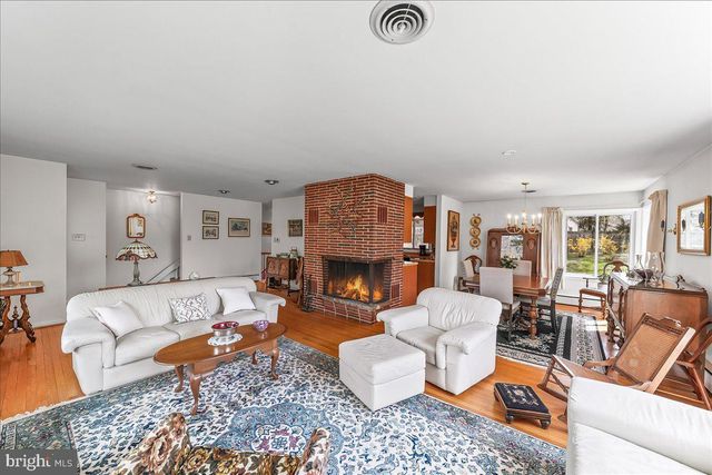 306 TAYLOR LN, Kennett Square, PA 19348