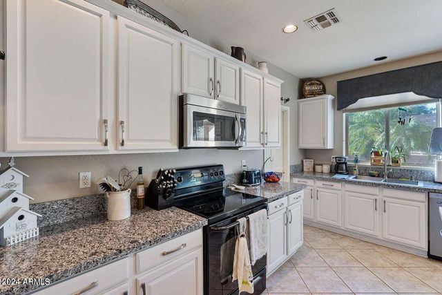 9022 W ROSS Avenue, Peoria, AZ 85382