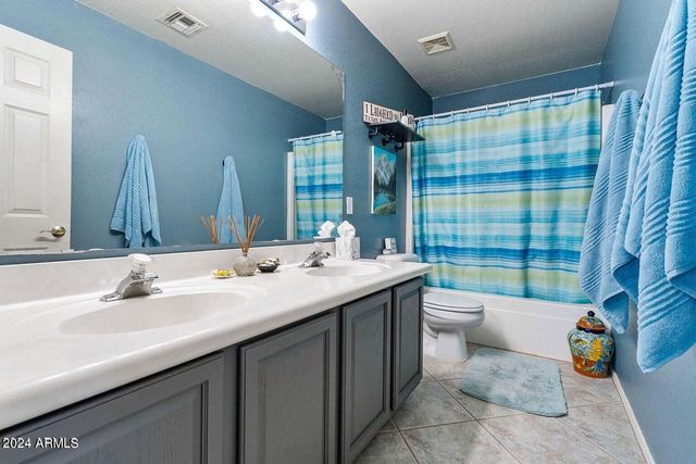 9022 W ROSS Avenue, Peoria, AZ 85382