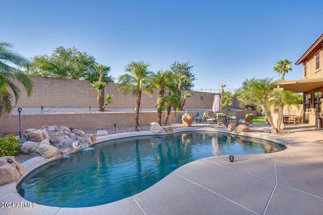 9022 W ROSS Avenue, Peoria, AZ 85382