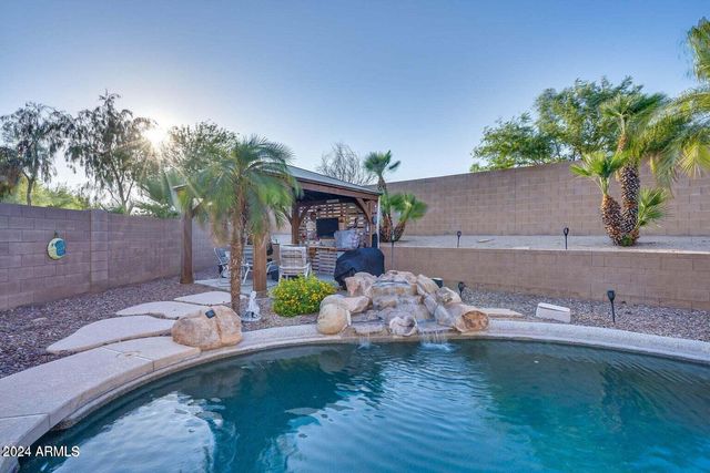 9022 W ROSS Avenue, Peoria, AZ 85382