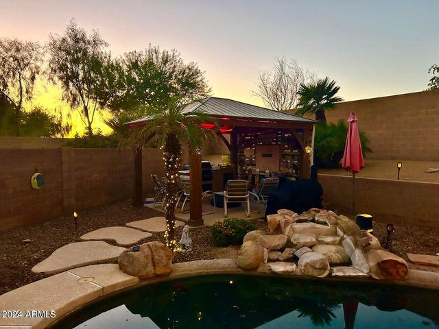 9022 W ROSS Avenue, Peoria, AZ 85382