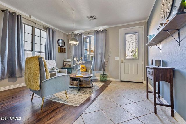 9022 W ROSS Avenue, Peoria, AZ 85382