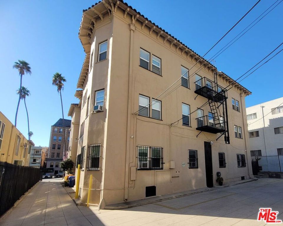 428 S Mariposa Avenue, Los Angeles, CA 90020 — photo 3