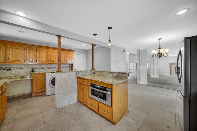 15516 Frontage Road, Markham, IL 60428