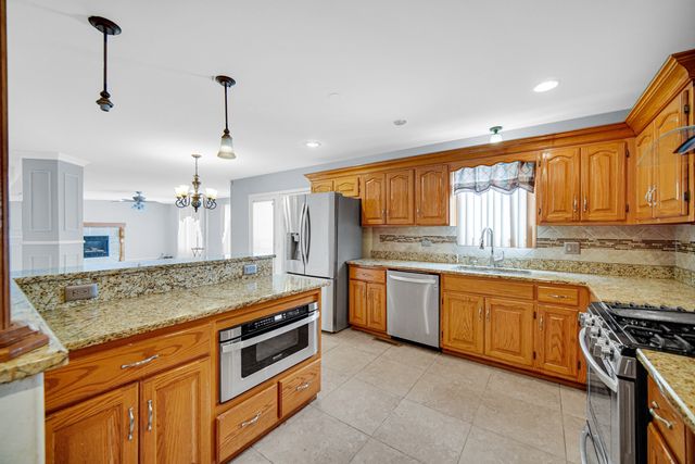 15516 Frontage Road, Markham, IL 60428