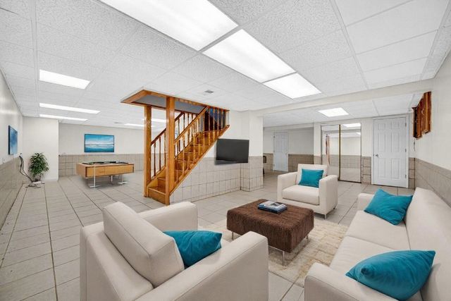 15516 Frontage Road, Markham, IL 60428