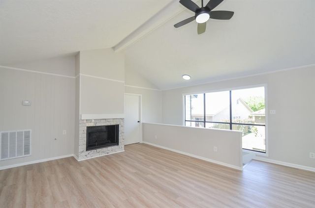 106 Magnolia Lane, Conroe, TX 77304