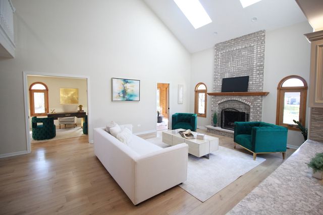 17342 Cambridge Place, Tinley Park, IL 60487