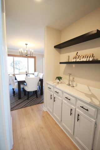 17342 Cambridge Place, Tinley Park, IL 60487