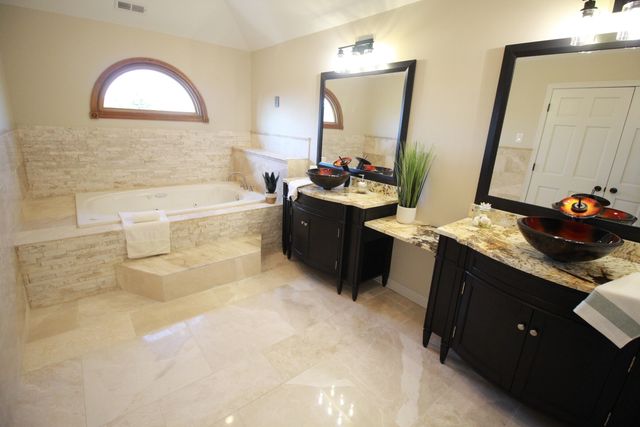 17342 Cambridge Place, Tinley Park, IL 60487