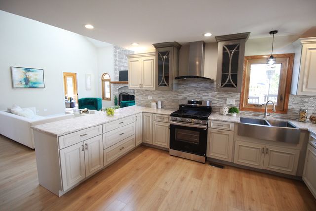 17342 Cambridge Place, Tinley Park, IL 60487