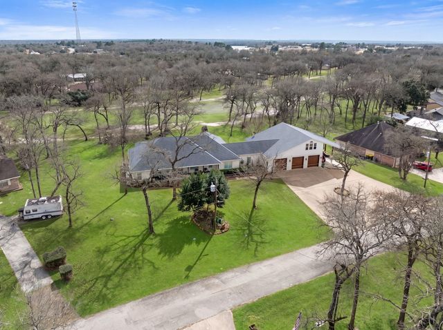 56 Sammy Snead, Hilltop Lakes, TX 77871