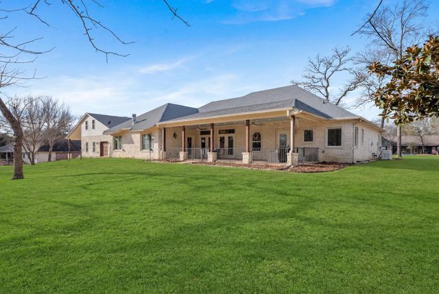 56 Sammy Snead, Hilltop Lakes, TX 77871