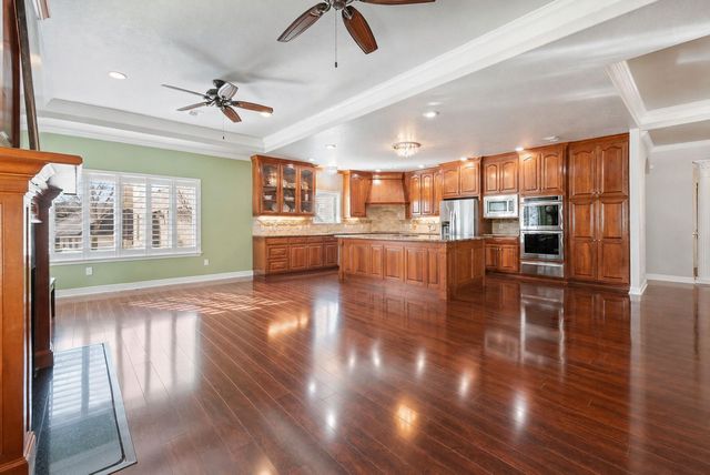 56 Sammy Snead, Hilltop Lakes, TX 77871