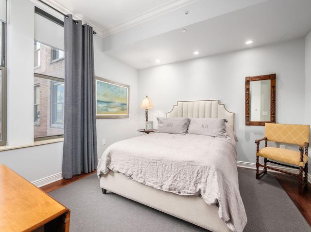 8 E Broad Street, 502, Columbus, OH 43215