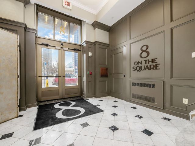 8 E Broad Street, 502, Columbus, OH 43215