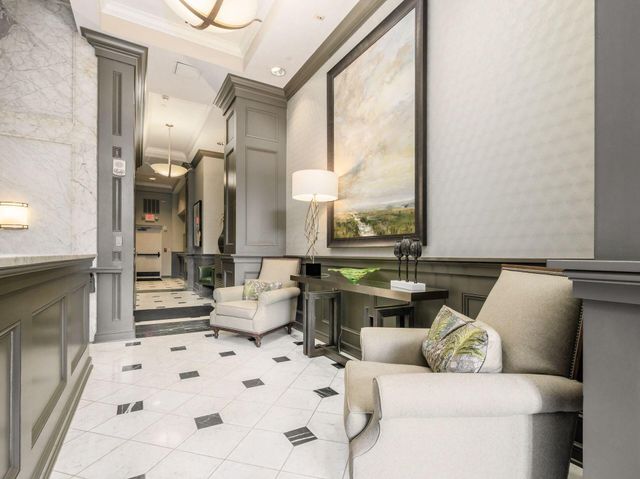 8 E Broad Street, 502, Columbus, OH 43215