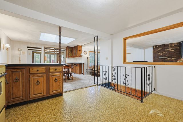121 Park Circle, Attleboro, MA 02703
