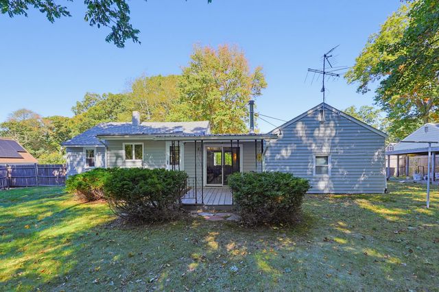 121 Park Circle, Attleboro, MA 02703