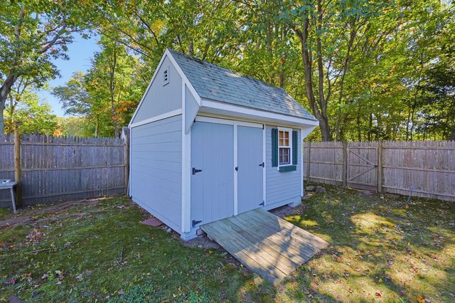 121 Park Circle, Attleboro, MA 02703