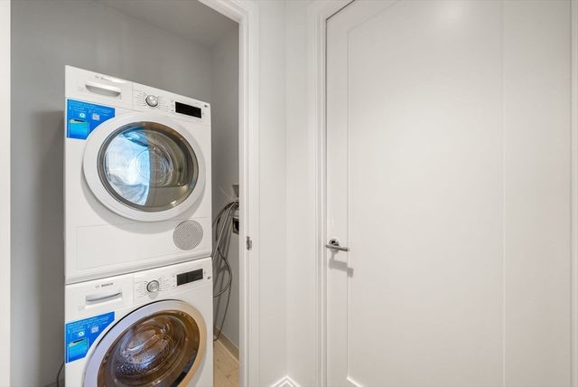 303 Third St 705, Cambridge, MA 02142