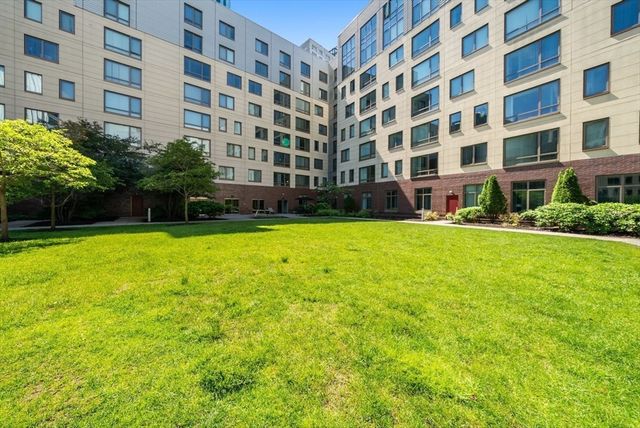 303 Third St 705, Cambridge, MA 02142