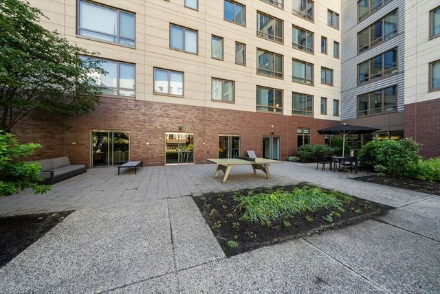 303 Third St 705, Cambridge, MA 02142
