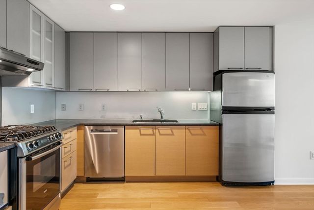 303 Third St 705, Cambridge, MA 02142