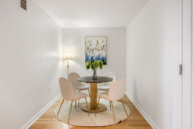 303 Third St 705, Cambridge, MA 02142