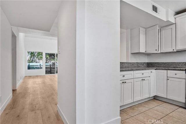 5700 Etiwanda Avenue 288, Tarzana, CA 91356