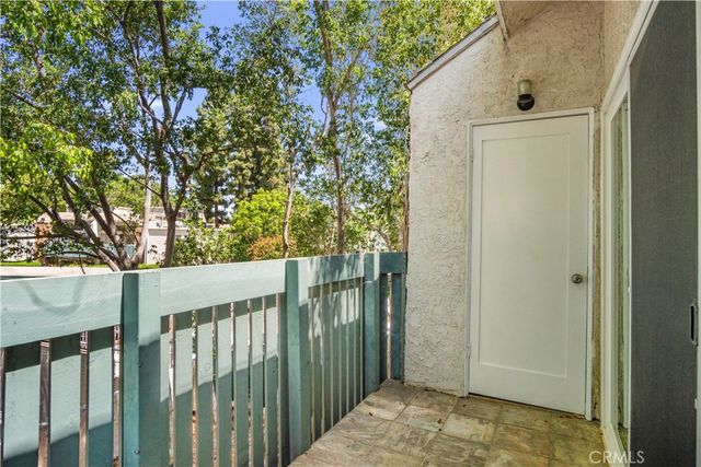 5700 Etiwanda Avenue 288, Tarzana, CA 91356