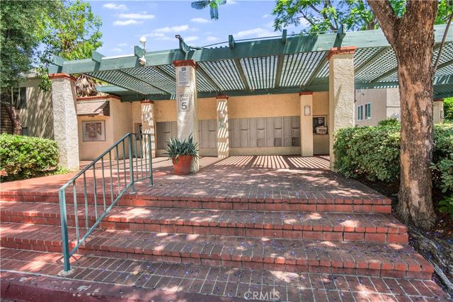 5700 Etiwanda Avenue 288, Tarzana, CA 91356