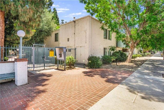 5700 Etiwanda Avenue 288, Tarzana, CA 91356