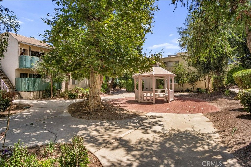 5700 Etiwanda Avenue 288, Tarzana, CA 91356