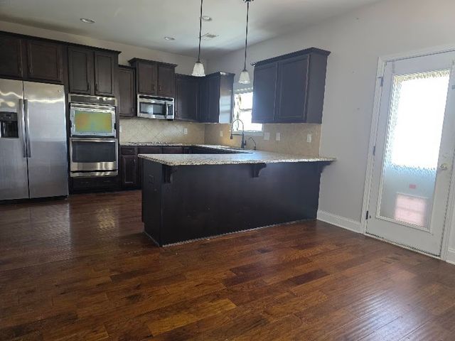 2060 Bandera Dr, Clarksville, TN 37042