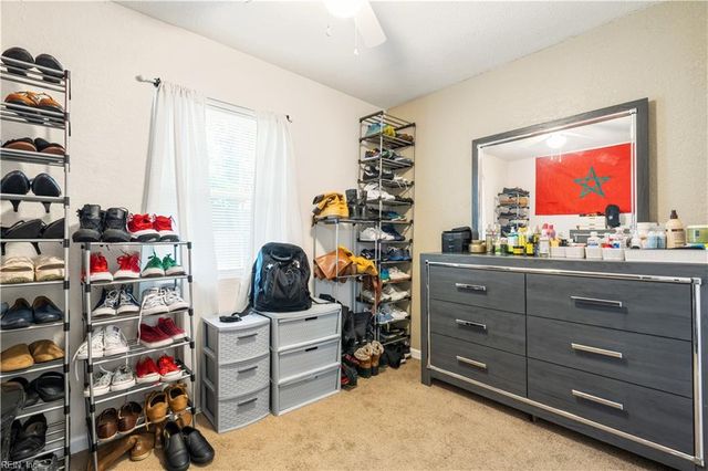 1422 Woodcrest DR, Hampton, VA 23663