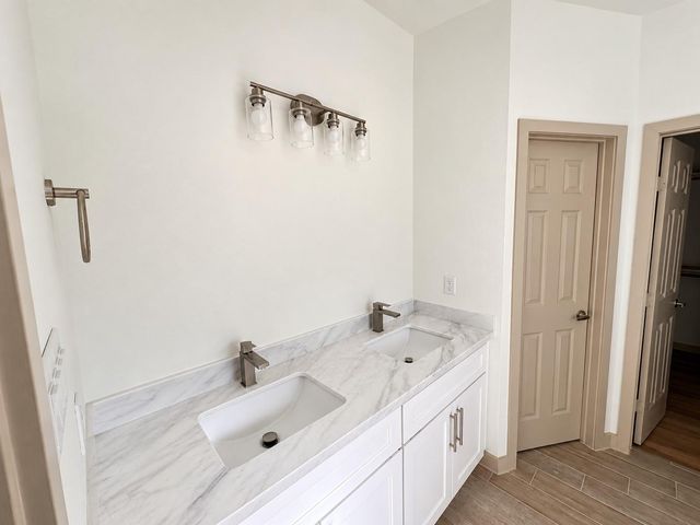 501 Briarwood Drive, Baytown, TX 77520