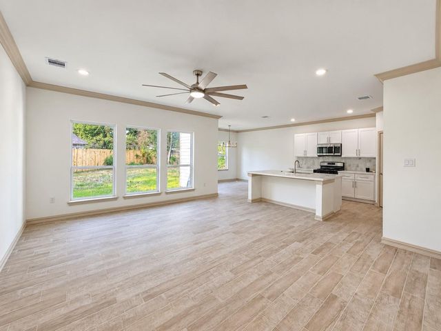 501 Briarwood Drive, Baytown, TX 77520