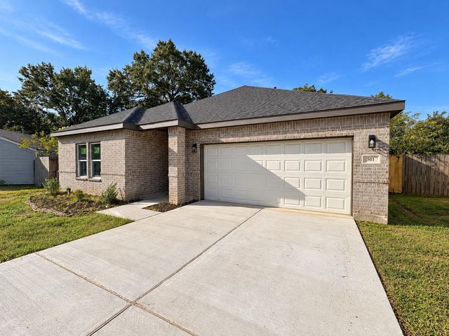 501 Briarwood Drive, Baytown, TX 77520