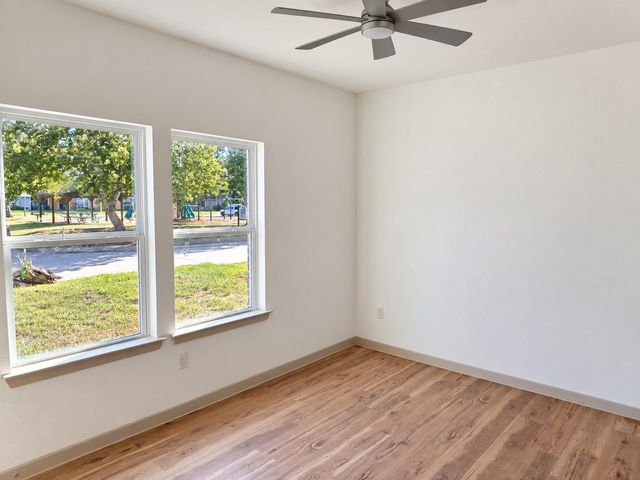 501 Briarwood Drive, Baytown, TX 77520