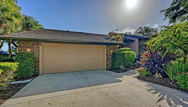 1529 OAK WAY, Sarasota, FL 34232