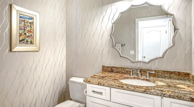 1529 OAK WAY, Sarasota, FL 34232