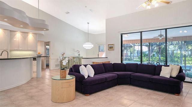 1529 OAK WAY, Sarasota, FL 34232