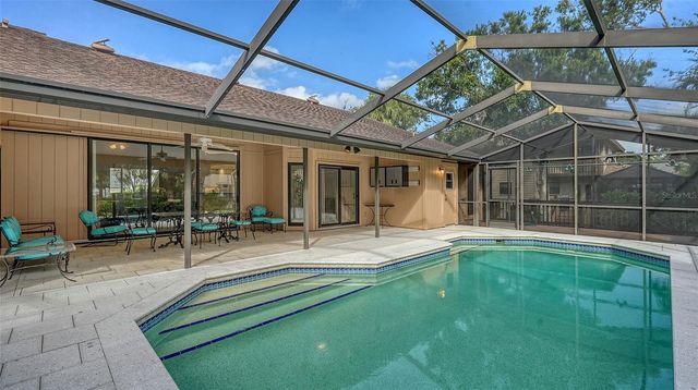 1529 OAK WAY, Sarasota, FL 34232