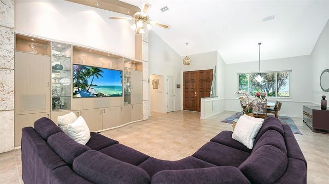 1529 OAK WAY, Sarasota, FL 34232