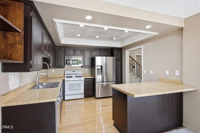 167 Shamrock Court, Newbury Park, CA 91320